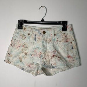 Top Shop Mid Rise Floral shorts Size 26